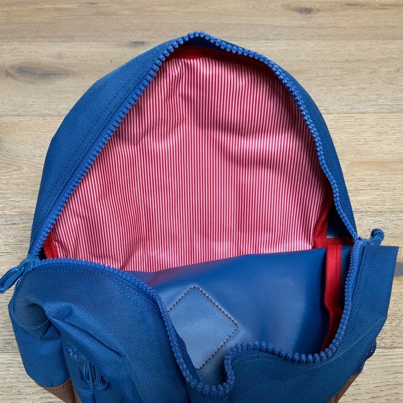 Little Herschel Heritage Kids Backpack - Picture 3 of 4